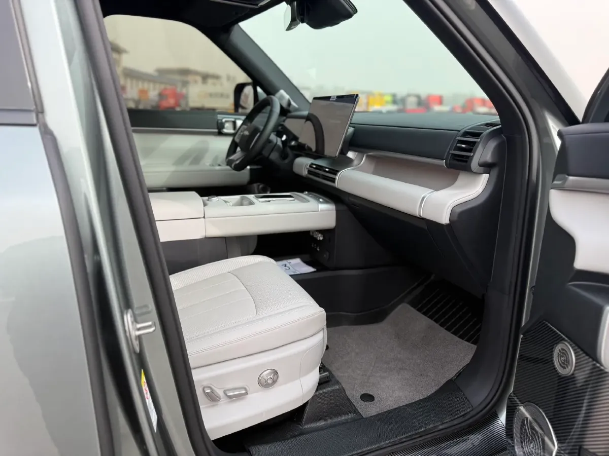 2025 FangChengBao Tai 7 1.5T 156HP L4 E-CVT PHEV,autocango,china used car exporter,china ev exporter,chinese used car exporter,chinese used ev exporter