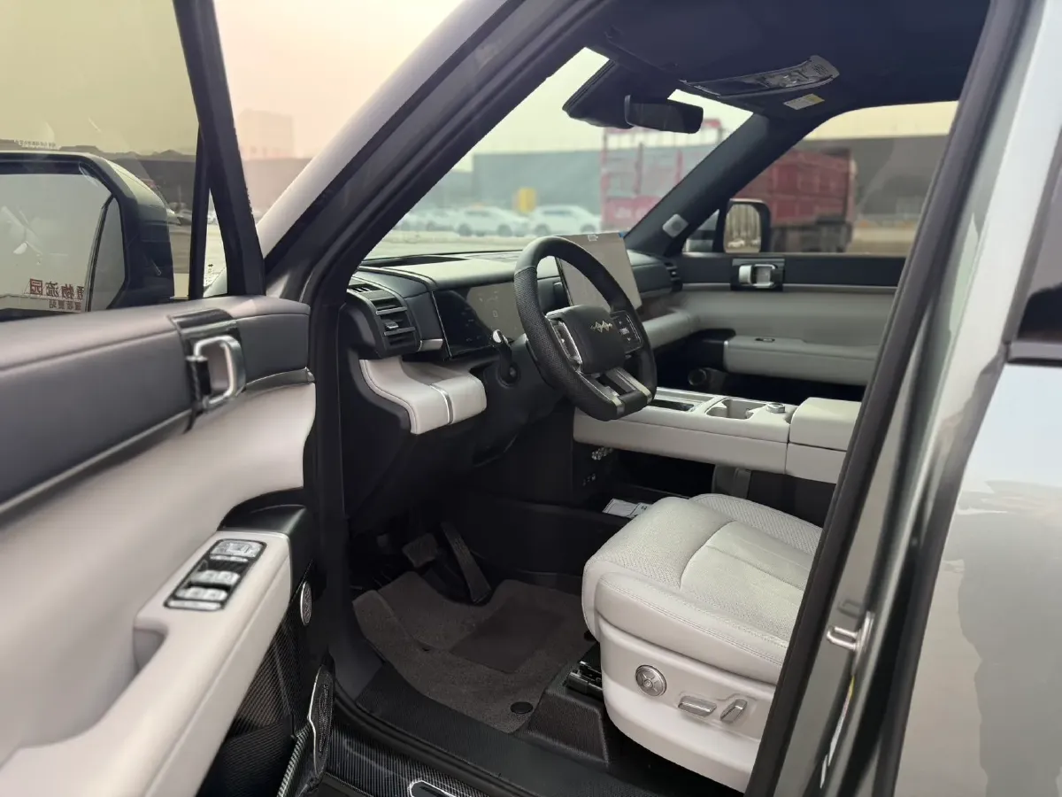 2025 FangChengBao Tai 7 1.5T 156HP L4 E-CVT PHEV,autocango,china used car exporter,china ev exporter,chinese used car exporter,chinese used ev exporter