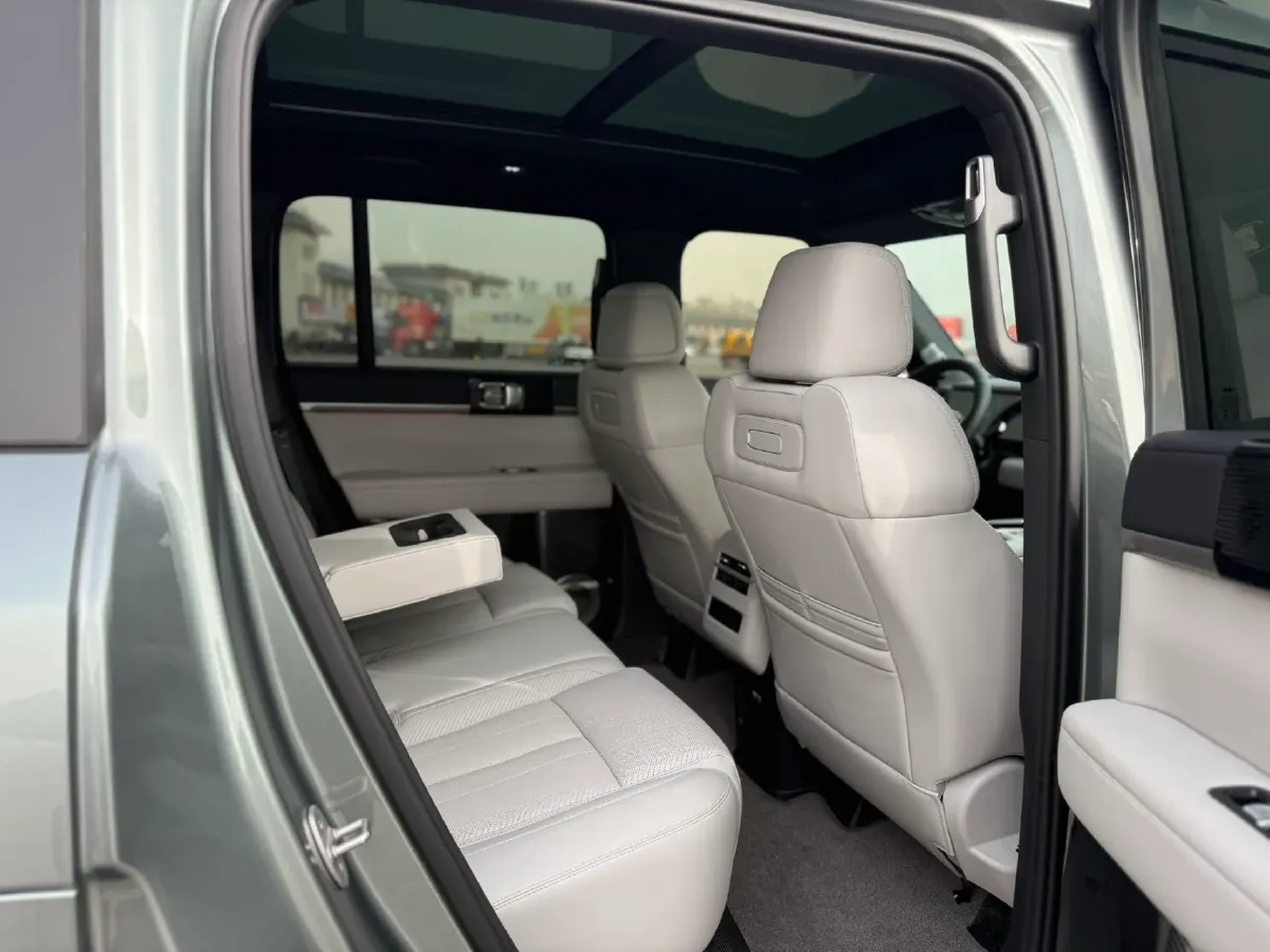 2025 FangChengBao Tai 7 1.5T 156HP L4 E-CVT PHEV,autocango,china used car exporter,china ev exporter,chinese used car exporter,chinese used ev exporter