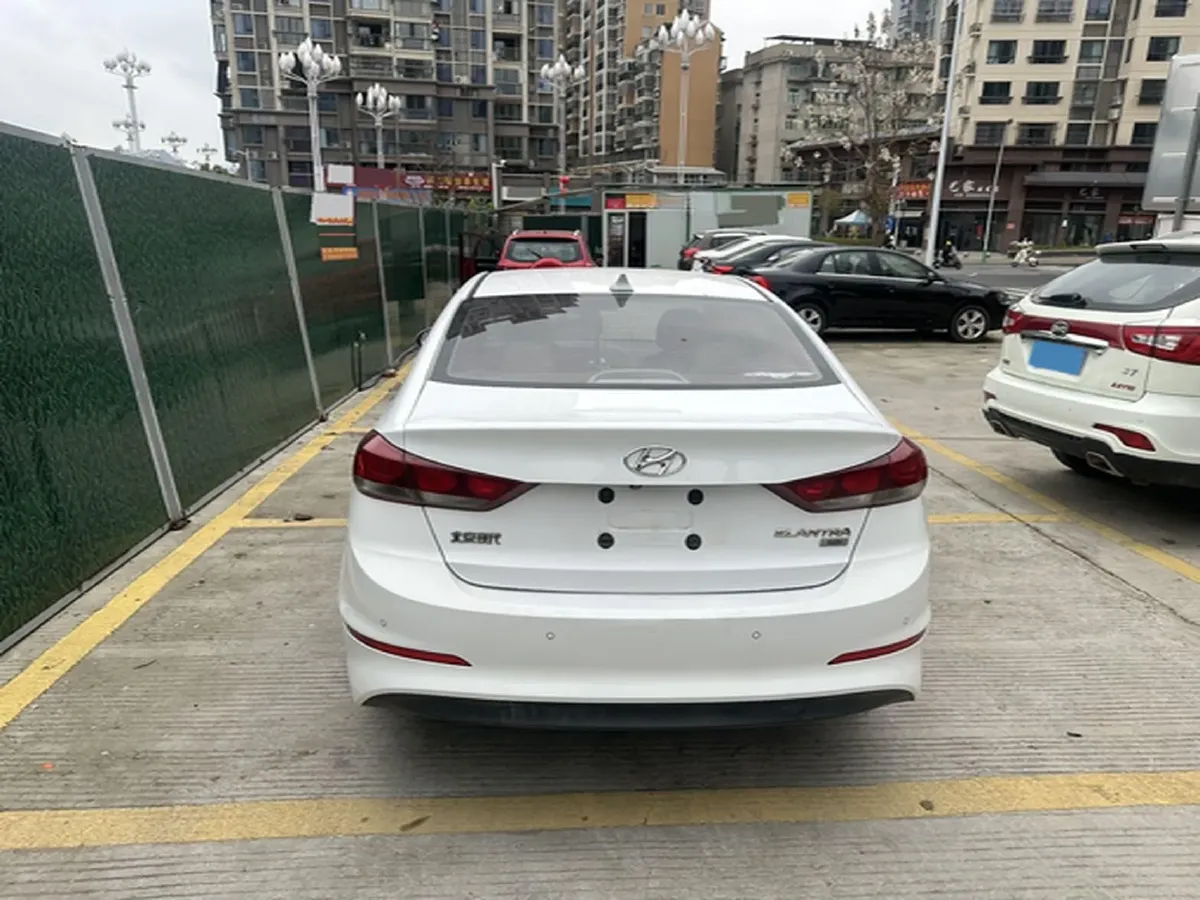 2016 Hyundai Elantra 1.6L 130HP L4 6AT,autocango,china used car exporter,china ev exporter,chinese used car exporter,chinese used ev exporter