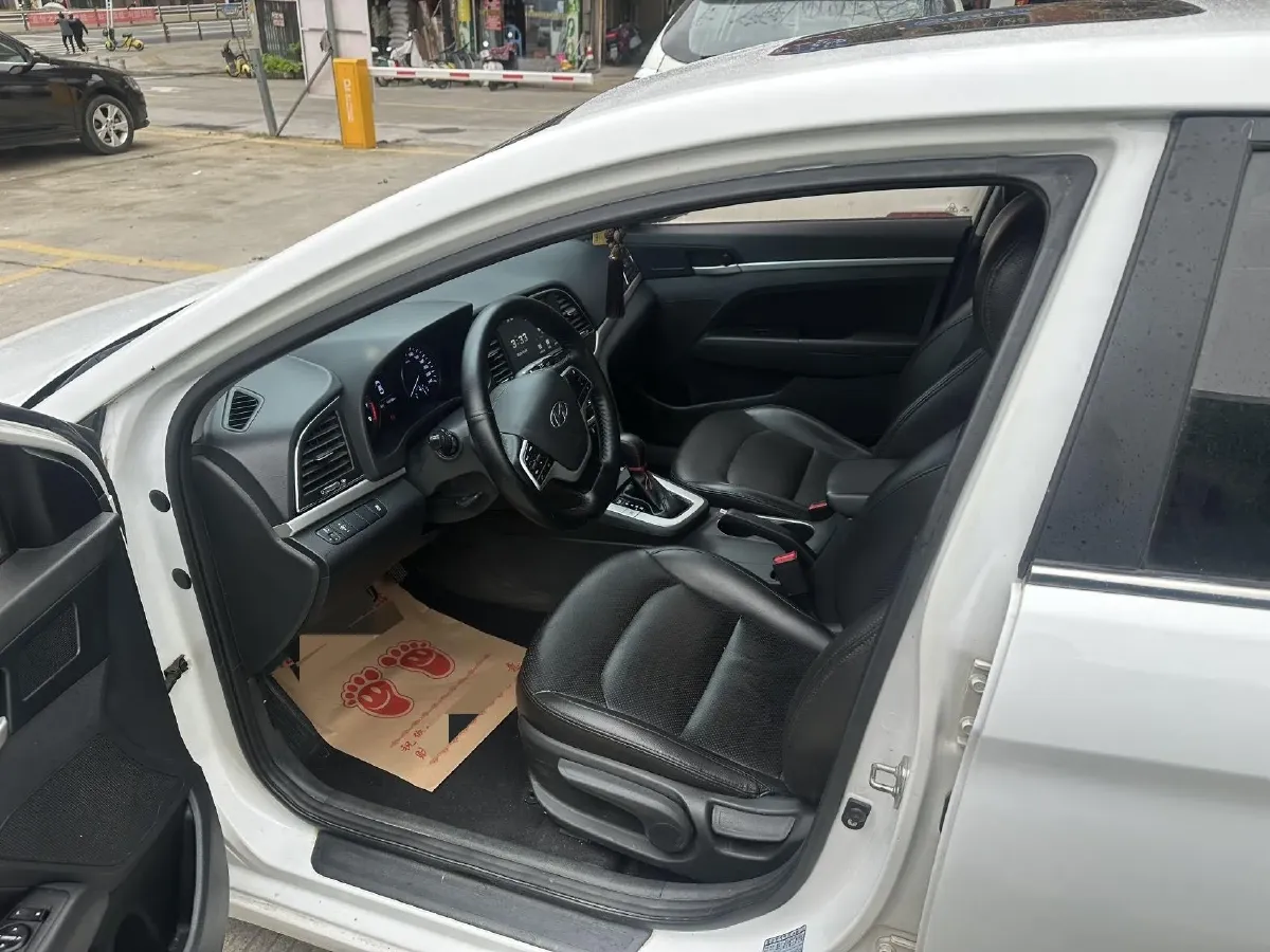 2016 Hyundai Elantra 1.6L 130HP L4 6AT,autocango,china used car exporter,china ev exporter,chinese used car exporter,chinese used ev exporter