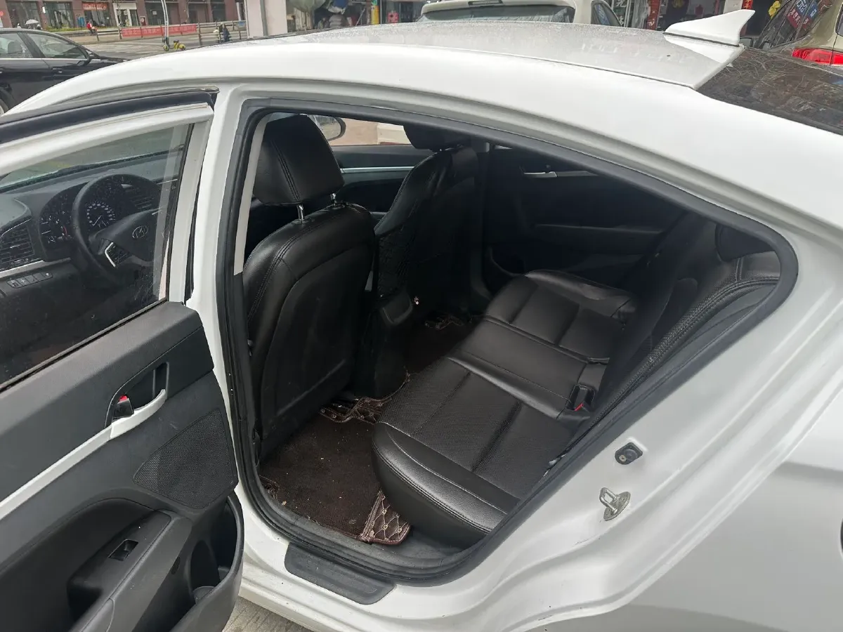 2016 Hyundai Elantra 1.6L 130HP L4 6AT,autocango,china used car exporter,china ev exporter,chinese used car exporter,chinese used ev exporter
