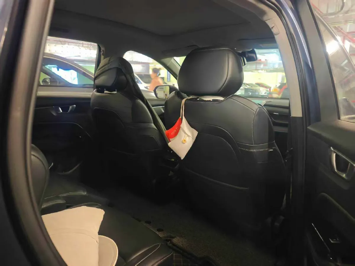 2022 WuLing KaiJie 1.5T 177HP L4 CVT,autocango,china used car exporter,china ev exporter,chinese used car exporter,chinese used ev exporter