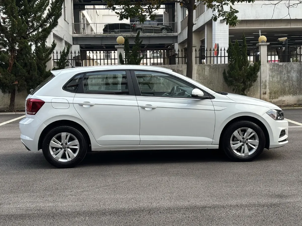 2023 Volkswagen Polo 1.5L 110HP L4 6AT,autocango,china used car exporter,china ev exporter,chinese used car exporter,chinese used ev exporter
