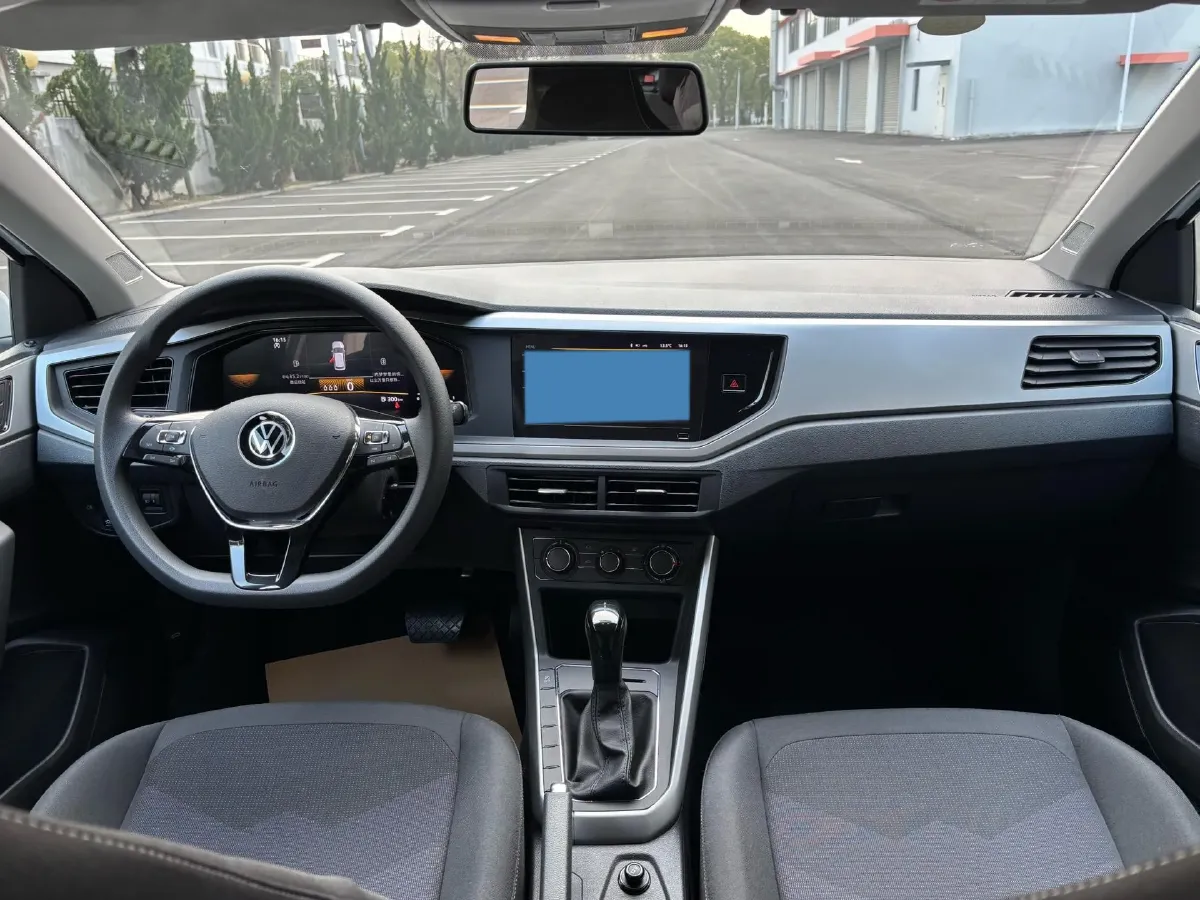 2023 Volkswagen Polo 1.5L 110HP L4 6AT,autocango,china used car exporter,china ev exporter,chinese used car exporter,chinese used ev exporter