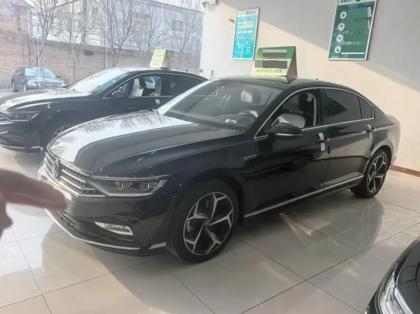 2023 Volkswagen Magotan 2.0T 186HP L4 7DCT,autocango,china used car exporter,china ev exporter,chinese used car exporter,chinese used ev exporter