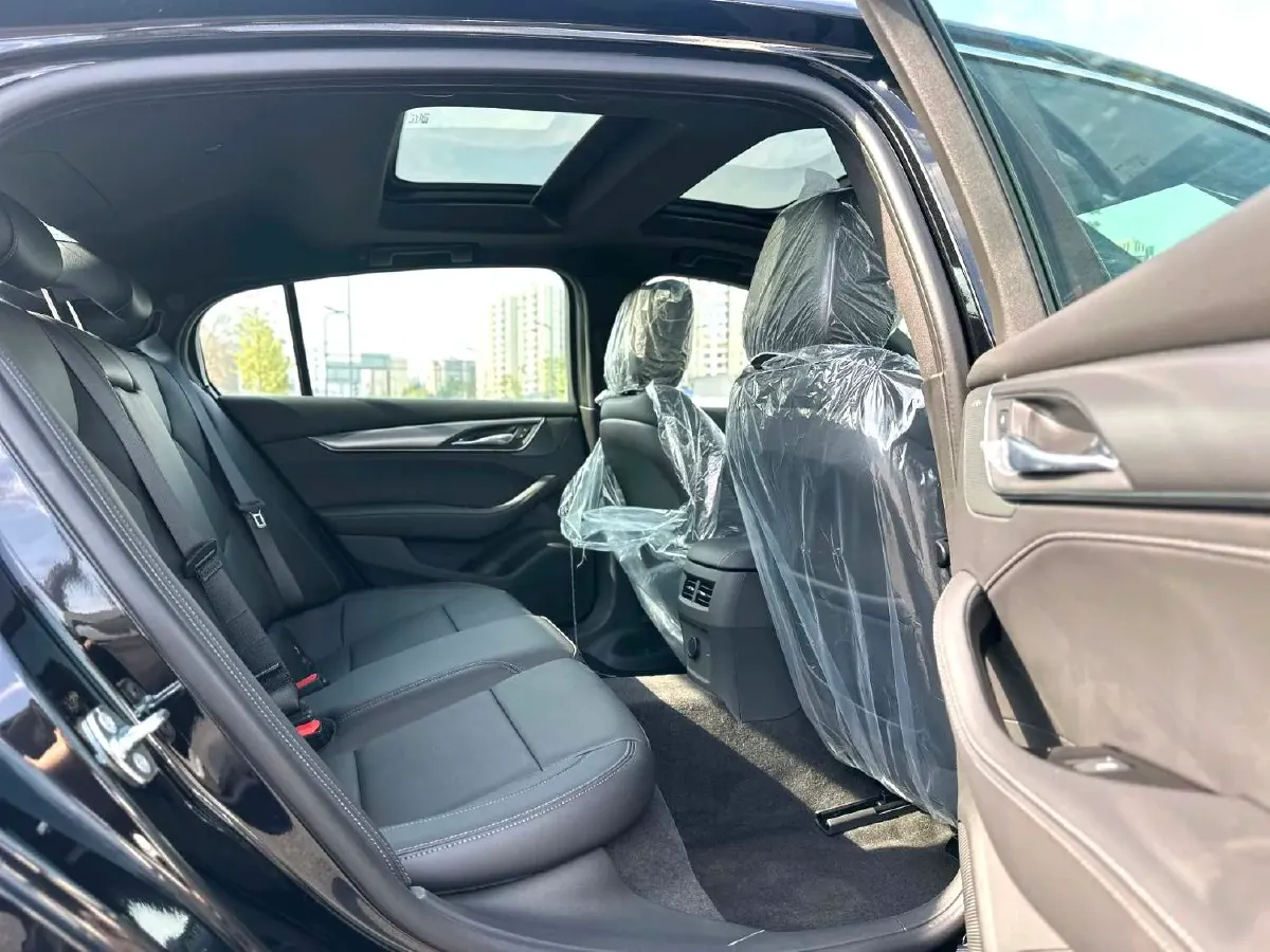 2024 Cadillac CT5 2.0T 237HP L4 10AT,autocango,china used car exporter,china ev exporter,chinese used car exporter,chinese used ev exporter