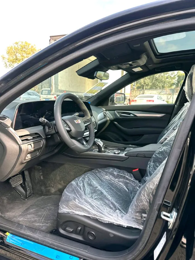2024 Cadillac CT5 2.0T 237HP L4 10AT,autocango,china used car exporter,china ev exporter,chinese used car exporter,chinese used ev exporter