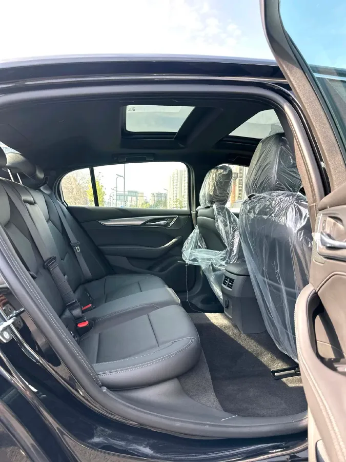 2024 Cadillac CT5 2.0T 237HP L4 10AT,autocango,china used car exporter,china ev exporter,chinese used car exporter,chinese used ev exporter