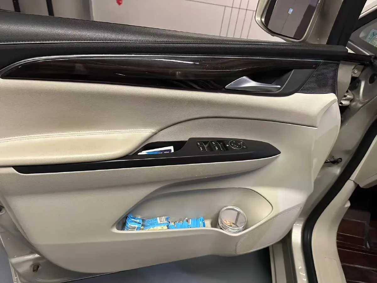 2021 Buick GL8 2.0T 237HP L4 9AT,autocango,china used car exporter,china ev exporter,chinese used car exporter,chinese used ev exporter