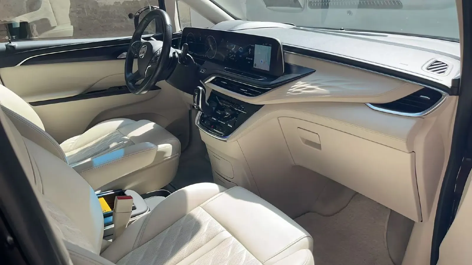 2020 Buick GL8 2.0T 237HP L4 9AT,autocango,china used car exporter,china ev exporter,chinese used car exporter,chinese used ev exporter