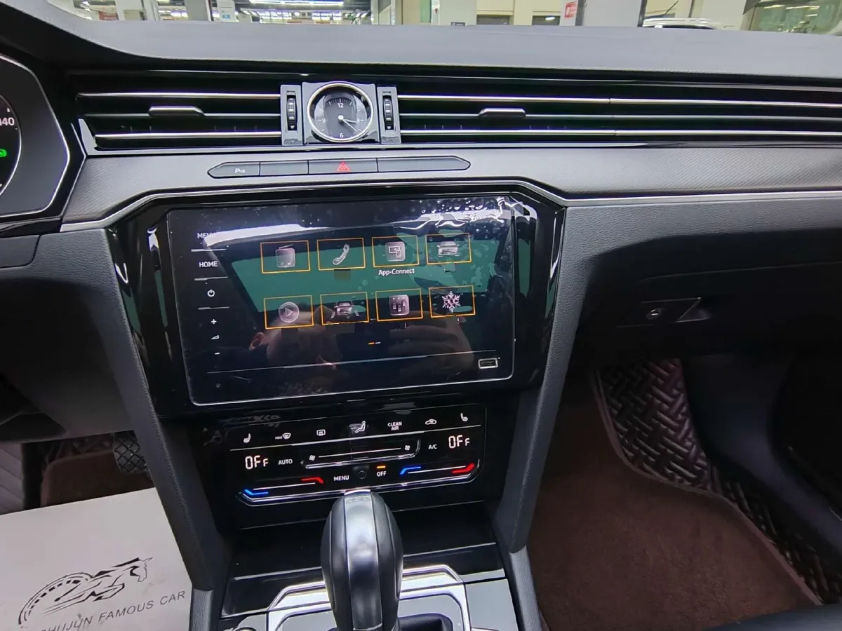 2020 Volkswagen Magotan 2.0T 186HP L4 7DCT,autocango,china used car exporter,china ev exporter,chinese used car exporter,chinese used ev exporter