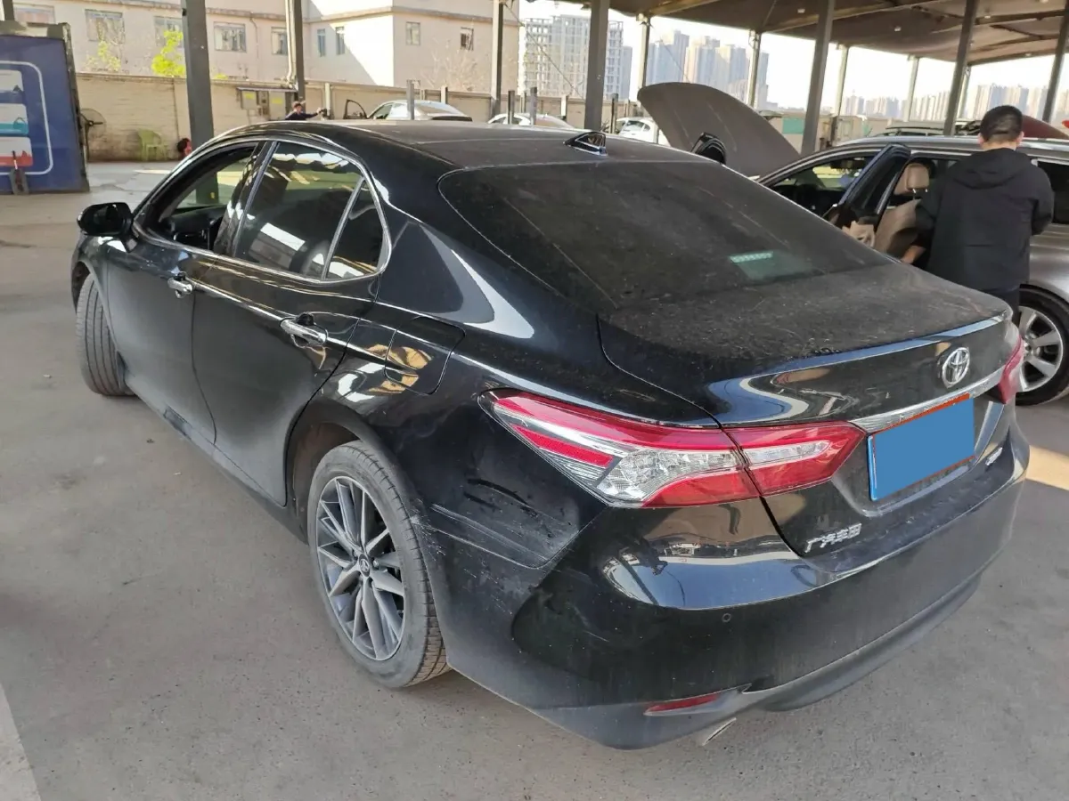 2021 Toyota Camry 2.5L 209HP L4 8AT,autocango,china used car exporter,china ev exporter,chinese used car exporter,chinese used ev exporter
