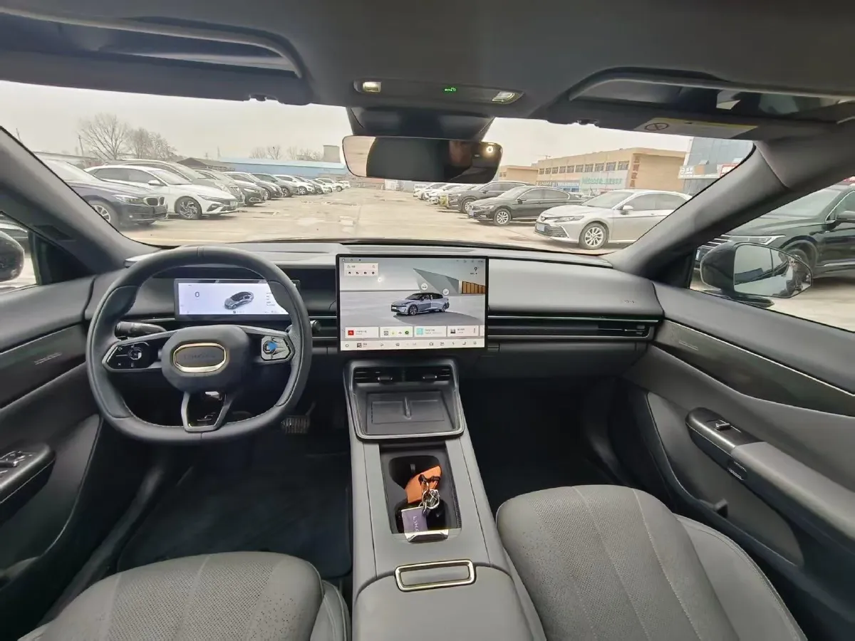 2024 LYNK&CO 07 EM-P 1.5T 163HP L4 3DHT PHEV 18.99KWH,autocango,china used car exporter,china ev exporter,chinese used car exporter,chinese used ev exporter