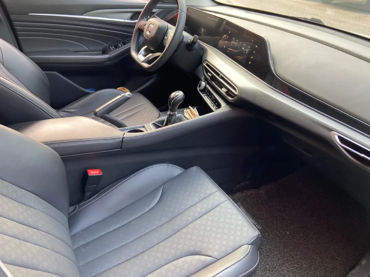 2022 ChangAn Eado 1.6L 128HP L4 5MT,autocango,china used car exporter,china ev exporter,chinese used car exporter,chinese used ev exporter