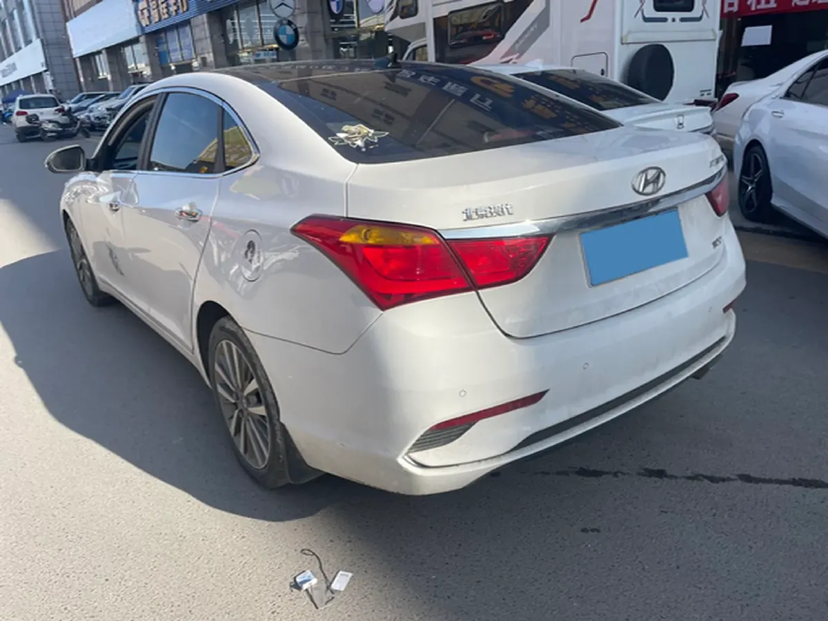 2017 Hyundai Mistra 1.6T 175HP L4 7DCT,autocango,china used car exporter,china ev exporter,chinese used car exporter,chinese used ev exporter