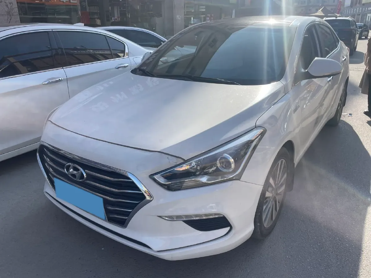 2017 Hyundai Mistra 1.6T 175HP L4 7DCT,autocango,china used car exporter,china ev exporter,chinese used car exporter,chinese used ev exporter