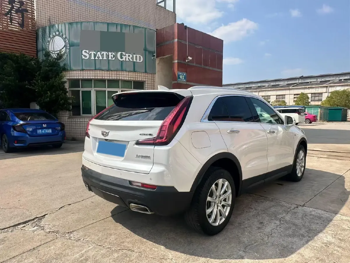 2020 Cadillac XT4 2.0T 241HP L4 9AT,autocango,china used car exporter,china ev exporter,chinese used car exporter,chinese used ev exporter