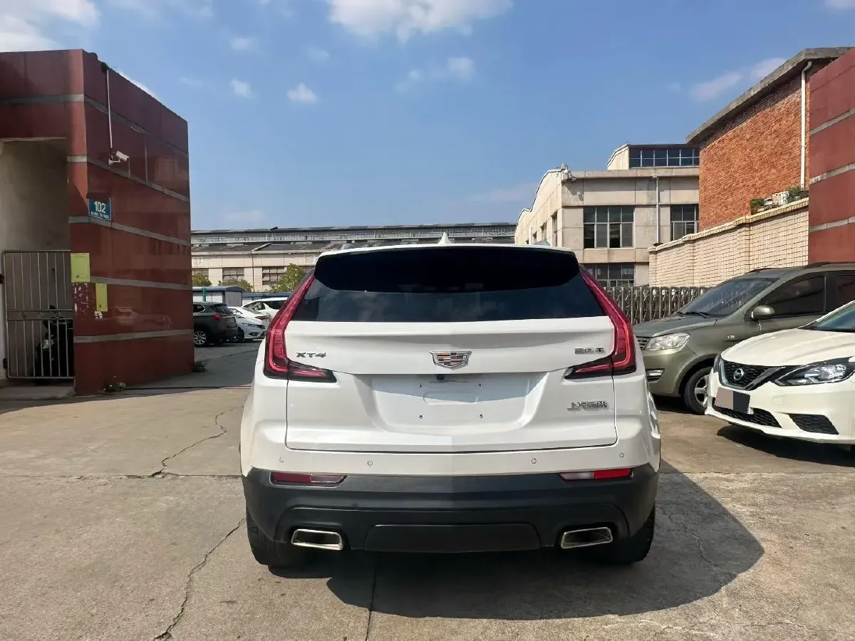 2020 Cadillac XT4 2.0T 241HP L4 9AT,autocango,china used car exporter,china ev exporter,chinese used car exporter,chinese used ev exporter