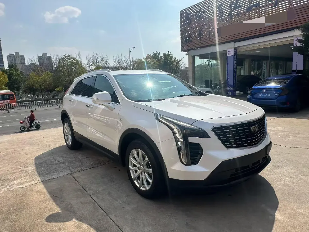 2020 Cadillac XT4 2.0T 241HP L4 9AT,autocango,china used car exporter,china ev exporter,chinese used car exporter,chinese used ev exporter