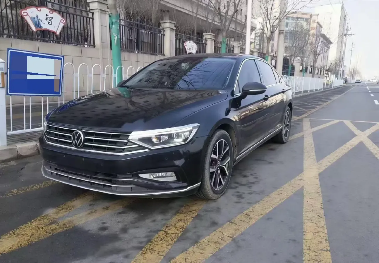 2019 Volkswagen Magotan 2.0T 186HP L4 7DCT,autocango,china used car exporter,china ev exporter,chinese used car exporter,chinese used ev exporter