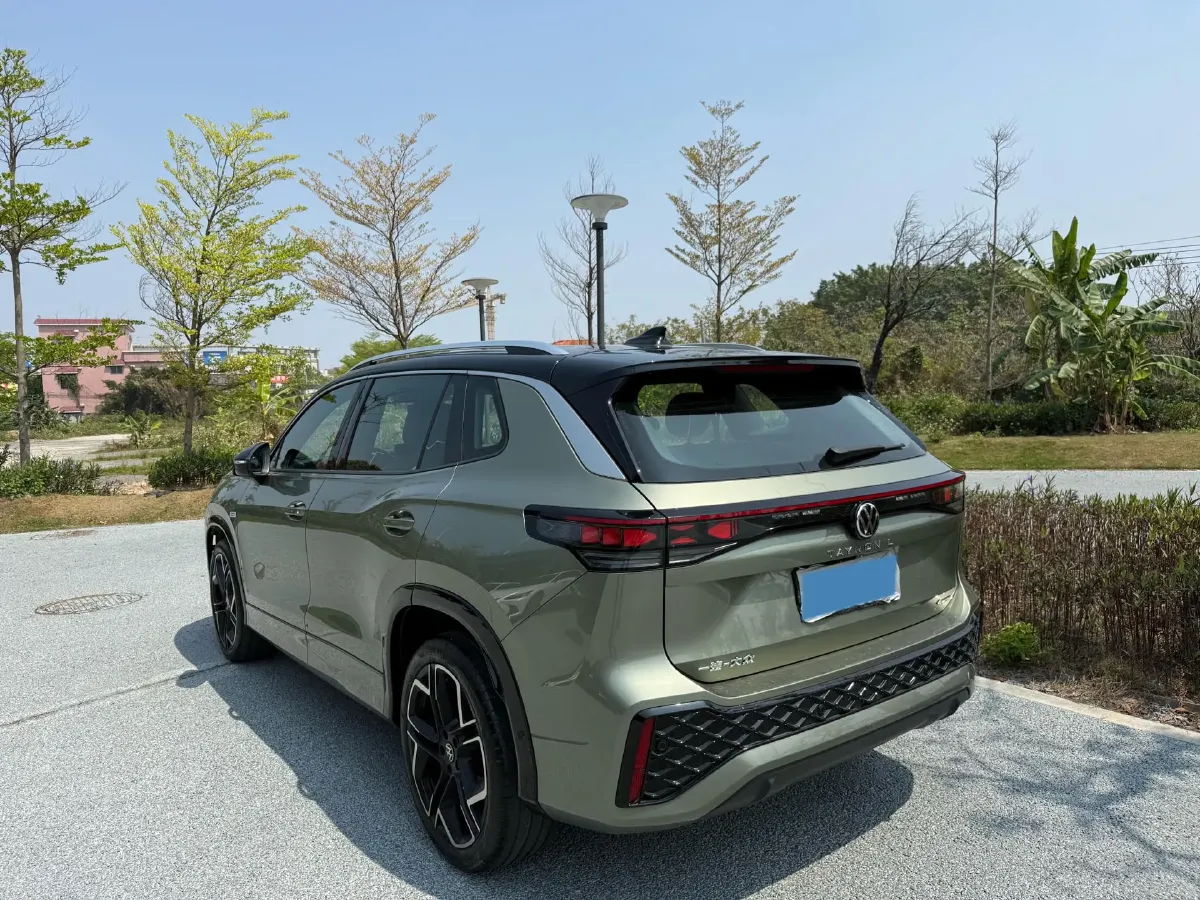 2025 Volkswagen Tayron 2.0T 220HP L4 7DCT,autocango,china used car exporter,china ev exporter,chinese used car exporter,chinese used ev exporter