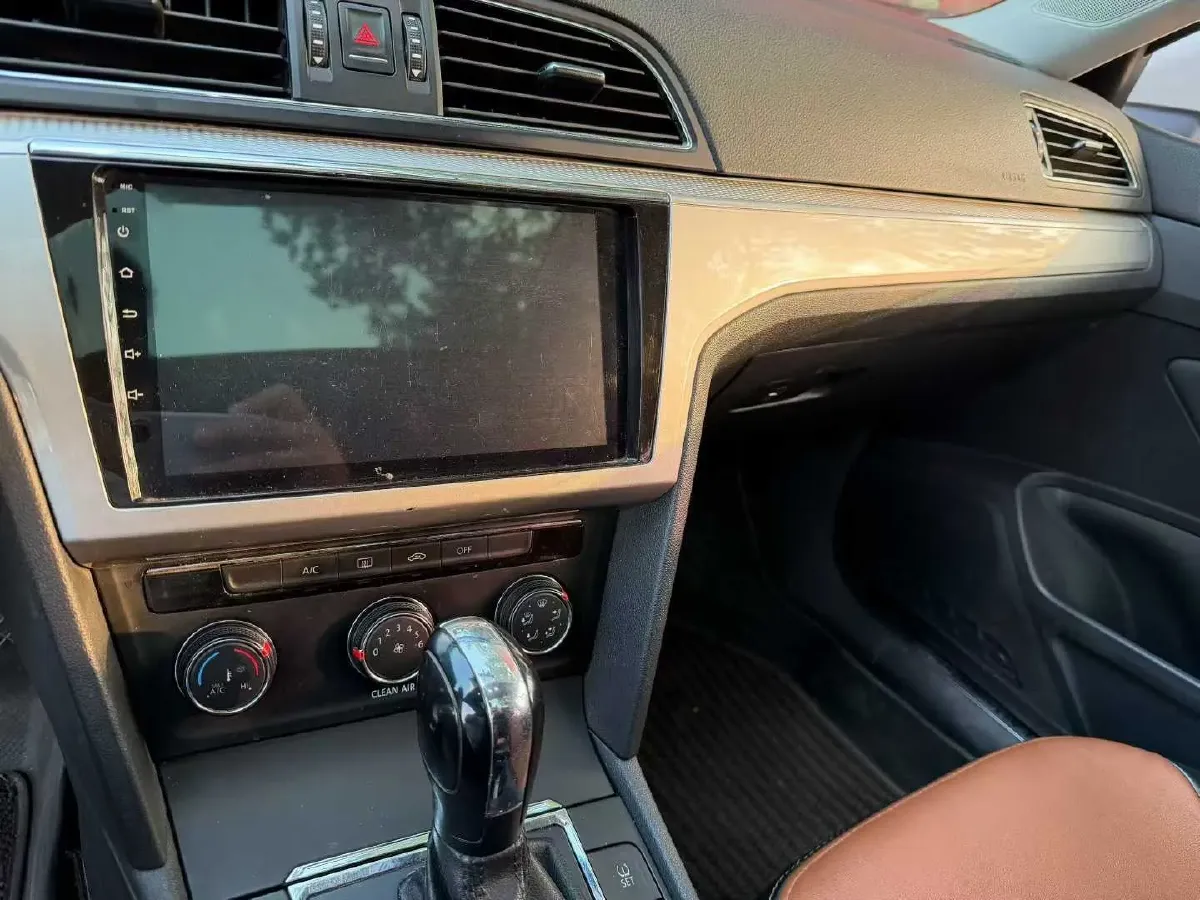 2017 Volkswagen Lamando 1.4T 131HP L4 7DCT,autocango,china used car exporter,china ev exporter,chinese used car exporter,chinese used ev exporter