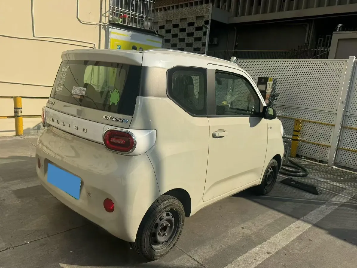 2024 WuLing HongGuang MINI EV BEV 17.3KWH,autocango,china used car exporter,china ev exporter,chinese used car exporter,chinese used ev exporter