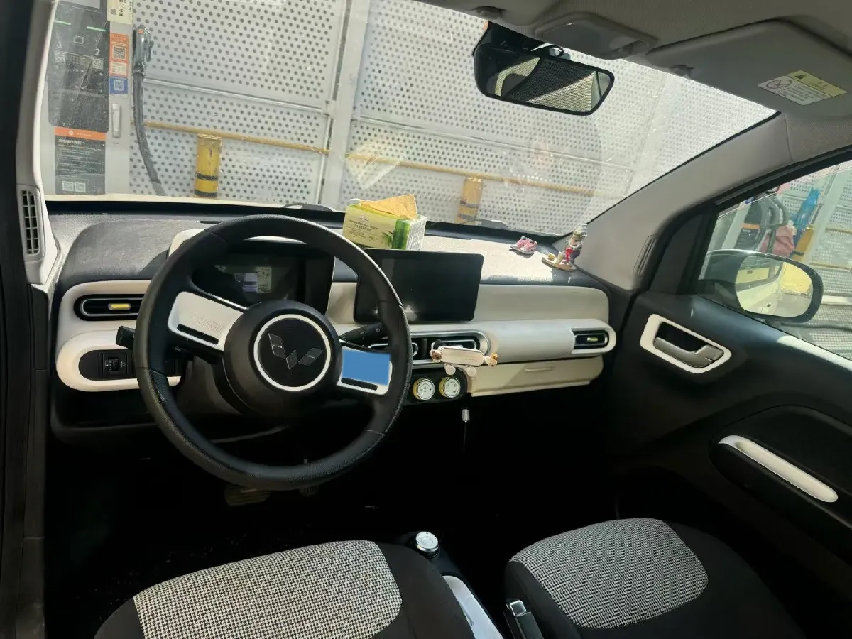 2024 WuLing HongGuang MINI EV BEV 17.3KWH,autocango,china used car exporter,china ev exporter,chinese used car exporter,chinese used ev exporter