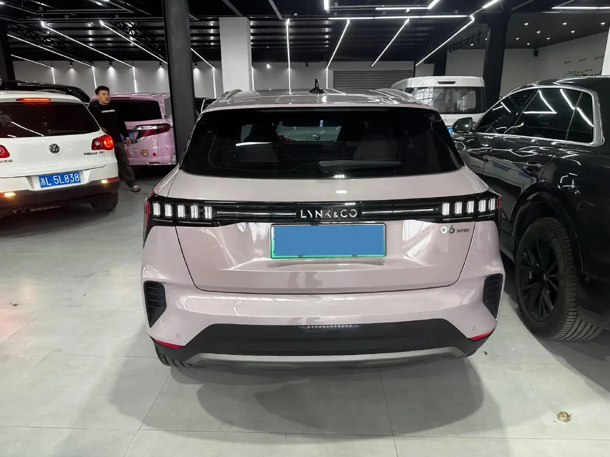 2022 Roewe i6 MAX BEV 61.1KWH,autocango,china used car exporter,china ev exporter,chinese used car exporter,chinese used ev exporter