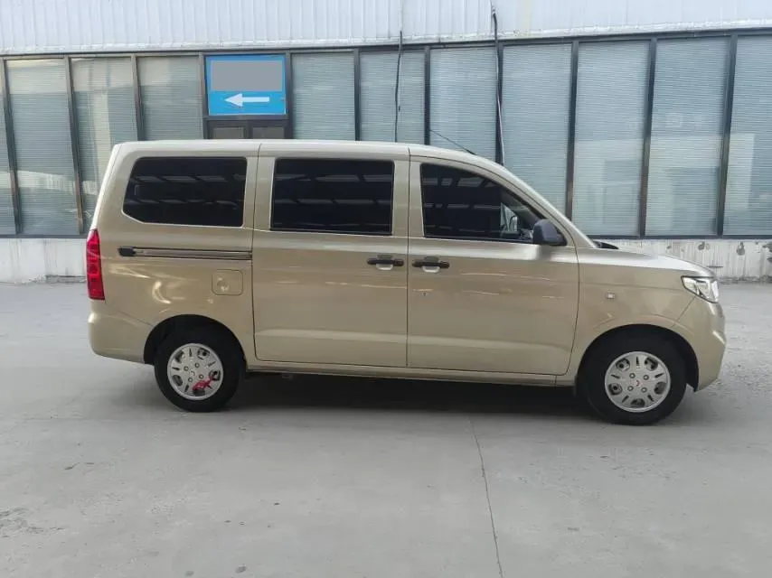2019 WuLing HongGuang V 1.5L 99HP L4 6MT,autocango,china used car exporter,china ev exporter,chinese used car exporter,chinese used ev exporter