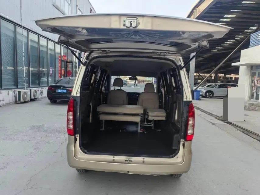 2019 WuLing HongGuang V 1.5L 99HP L4 6MT,autocango,china used car exporter,china ev exporter,chinese used car exporter,chinese used ev exporter