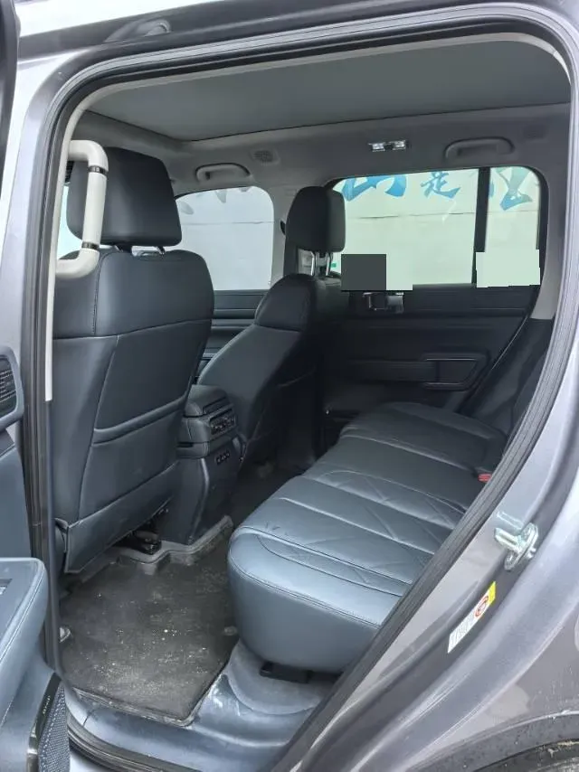 2025 FangChengBao Bao 5 1.5T 194HP L4 E-CVT PHEV 31.8KWH,autocango,china used car exporter,china ev exporter,chinese used car exporter,chinese used ev exporter