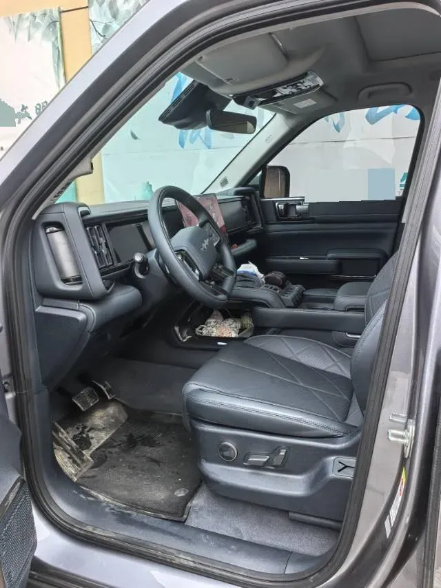 2025 FangChengBao Bao 5 1.5T 194HP L4 E-CVT PHEV 31.8KWH,autocango,china used car exporter,china ev exporter,chinese used car exporter,chinese used ev exporter