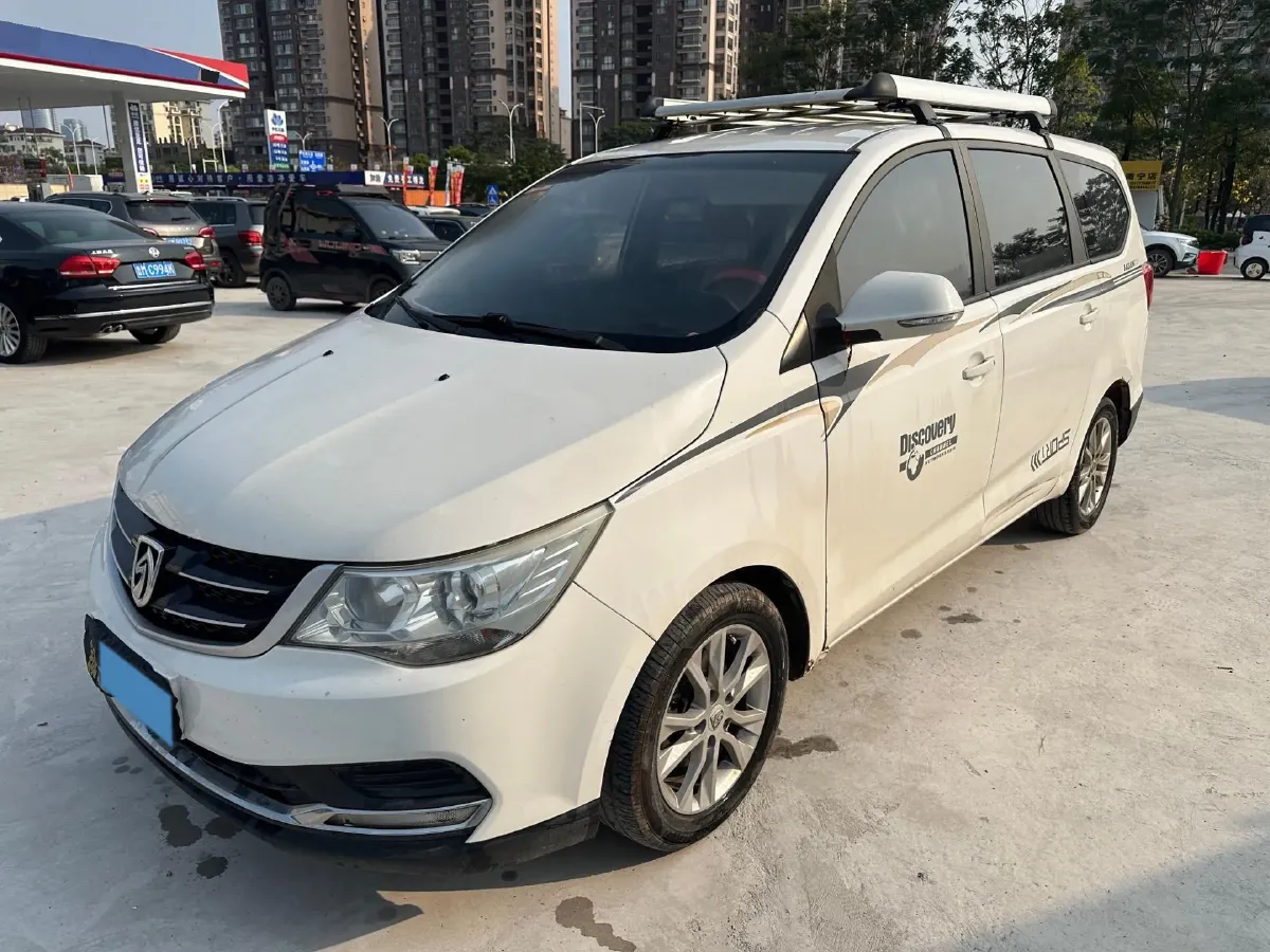 2016 BaoJun 730 1.5L 112HP L4 5MT,autocango,china used car exporter,china ev exporter,chinese used car exporter,chinese used ev exporter