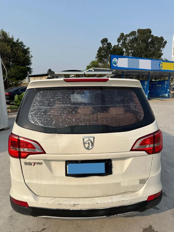 2016 BaoJun 730 1.5L 112HP L4 5MT,autocango,china used car exporter,china ev exporter,chinese used car exporter,chinese used ev exporter