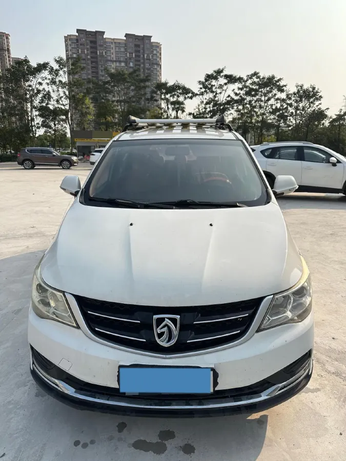 2016 BaoJun 730 1.5L 112HP L4 5MT,autocango,china used car exporter,china ev exporter,chinese used car exporter,chinese used ev exporter