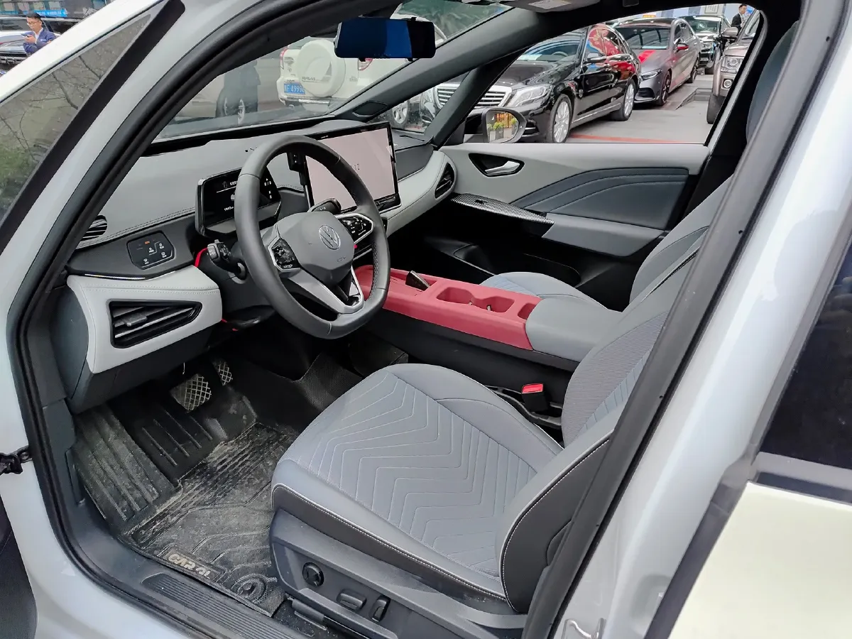 2025 MAXUS XinTu V80 2.0T 147HP L4 6AMT,autocango,china used car exporter,china ev exporter,chinese used car exporter,chinese used ev exporter