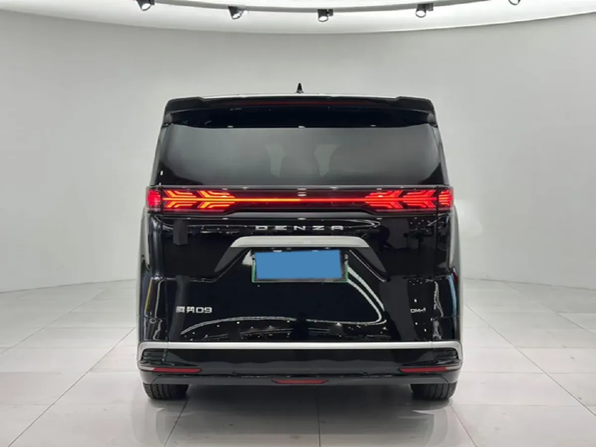 2024 Denza D9 1.5T 139HP L4 E-CVT PHEV 40KWH,autocango,china used car exporter,china ev exporter,chinese used car exporter,chinese used ev exporter