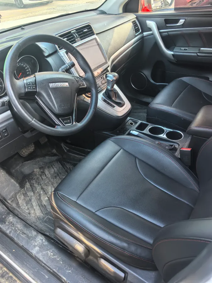 2019 Haval M6 1.5T 150HP L4 7DCT,autocango,china used car exporter,china ev exporter,chinese used car exporter,chinese used ev exporter