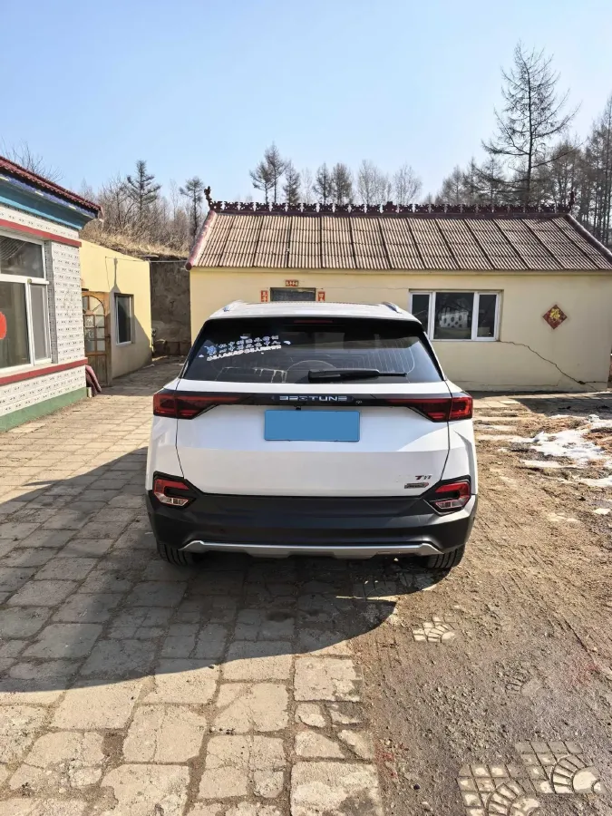 2021 Bestune T77 1.5T 169HP L4 7DCT,autocango,china used car exporter,china ev exporter,chinese used car exporter,chinese used ev exporter