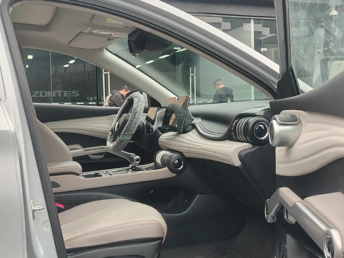 2024 BYD Yuan Plus BEV 49.92KWH,autocango,china used car exporter,china ev exporter,chinese used car exporter,chinese used ev exporter