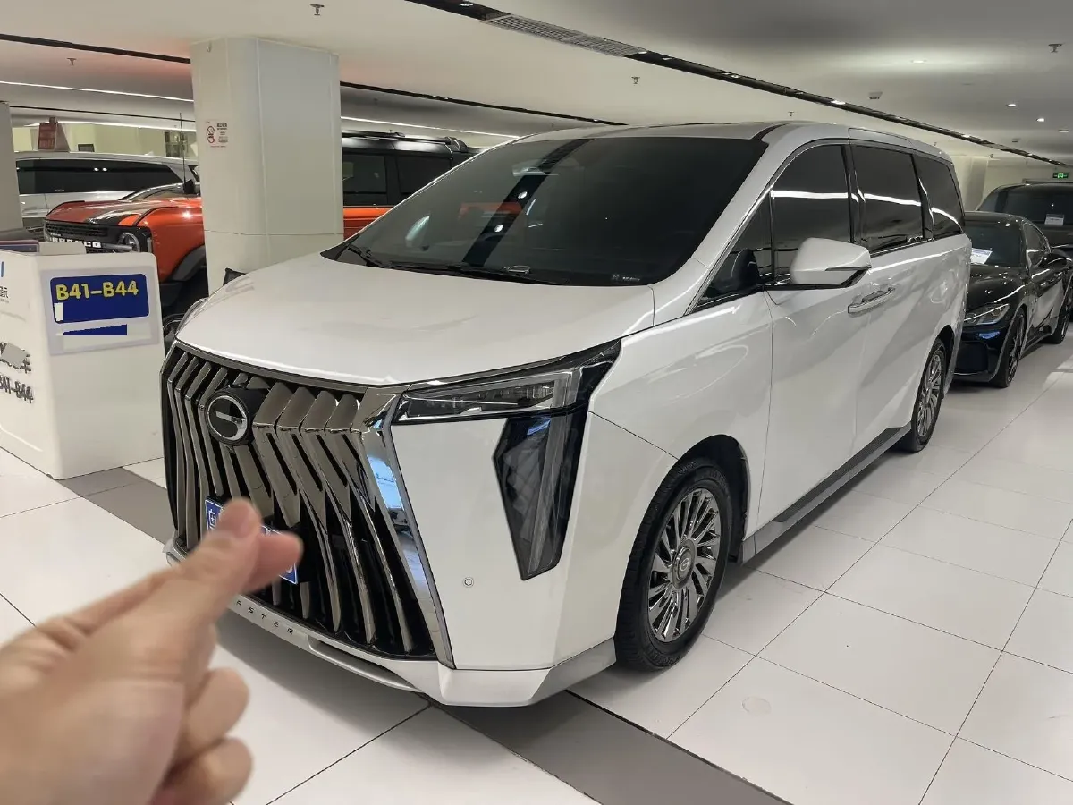 2023 GAC Trumpchi M8 2.0T 252HP L4 8AT,autocango,china used car exporter,china ev exporter,chinese used car exporter,chinese used ev exporter