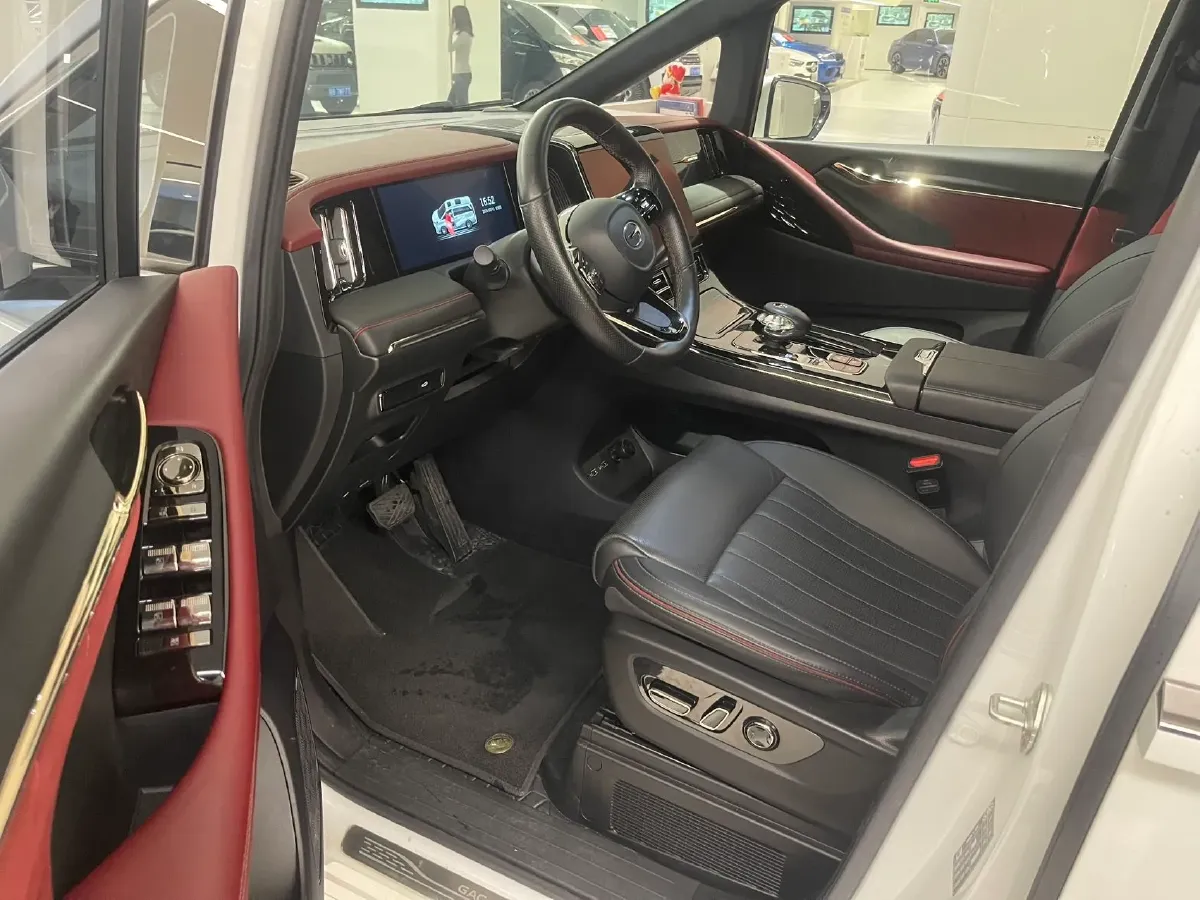 2023 GAC Trumpchi M8 2.0T 252HP L4 8AT,autocango,china used car exporter,china ev exporter,chinese used car exporter,chinese used ev exporter