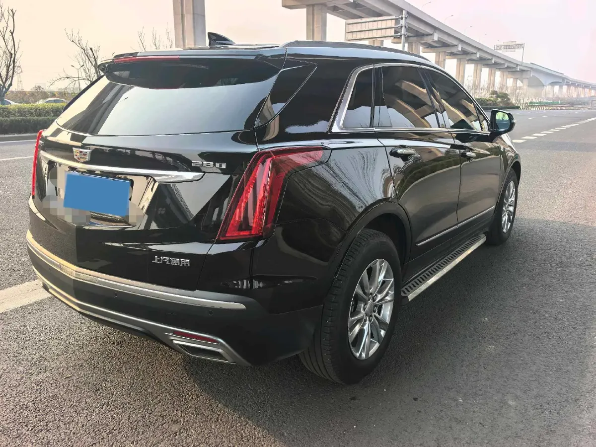 2021 Cadillac XT5 2.0T 237HP L4 9AT,autocango,china used car exporter,china ev exporter,chinese used car exporter,chinese used ev exporter