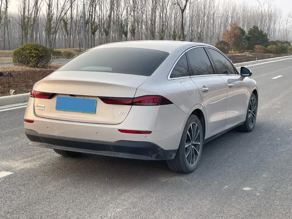 2025 Roewe D7 1.5L 112HP L4 1DHT PHEV 19.7KWH,autocango,china used car exporter,china ev exporter,chinese used car exporter,chinese used ev exporter