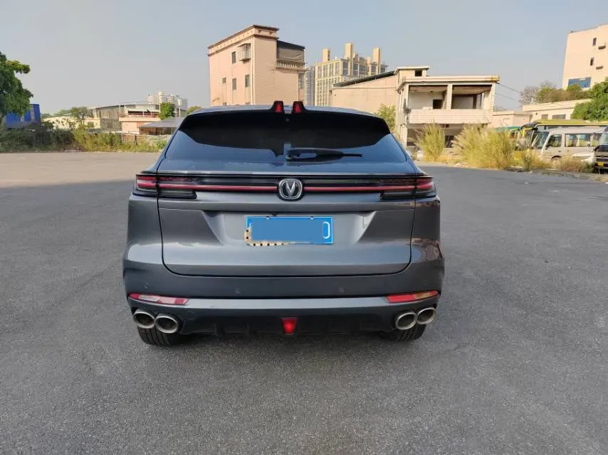 2021 ChangAn UNI-K 2.0T 233HP L4 8AT,autocango,china used car exporter,china ev exporter,chinese used car exporter,chinese used ev exporter