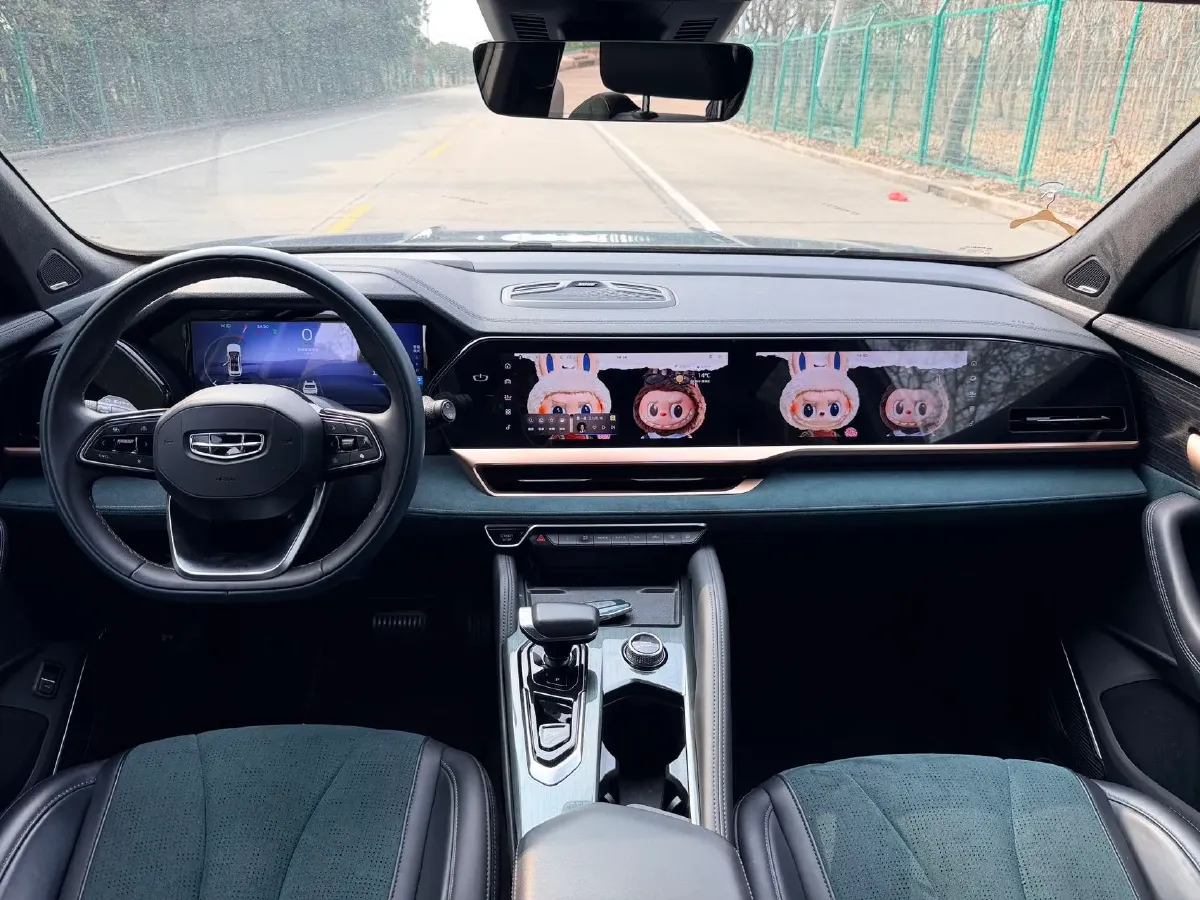 2021 Geely Monjaro 2.0T 218HP L4 7DCT,autocango,china used car exporter,china ev exporter,chinese used car exporter,chinese used ev exporter