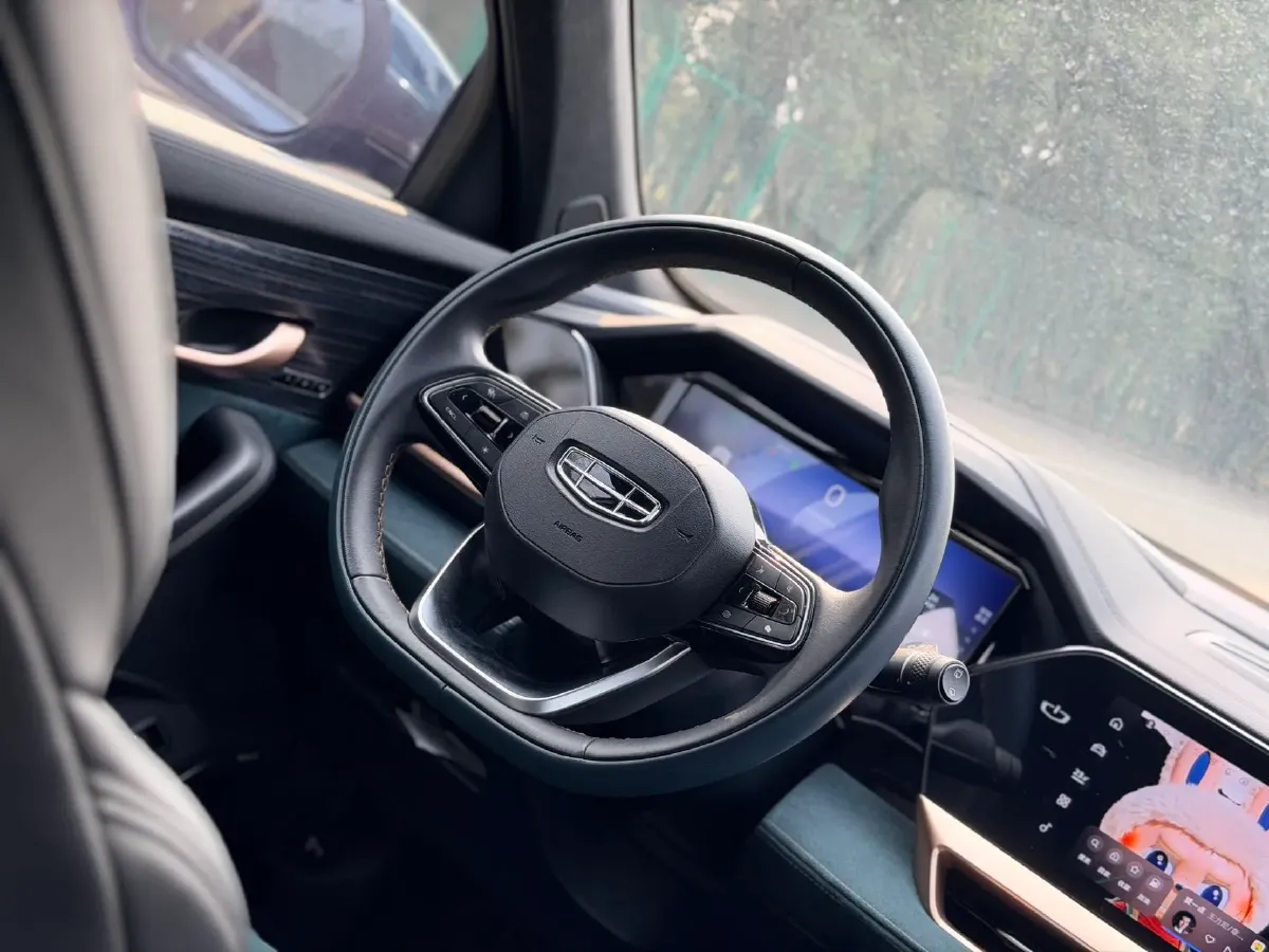 2021 Geely Monjaro 2.0T 218HP L4 7DCT,autocango,china used car exporter,china ev exporter,chinese used car exporter,chinese used ev exporter