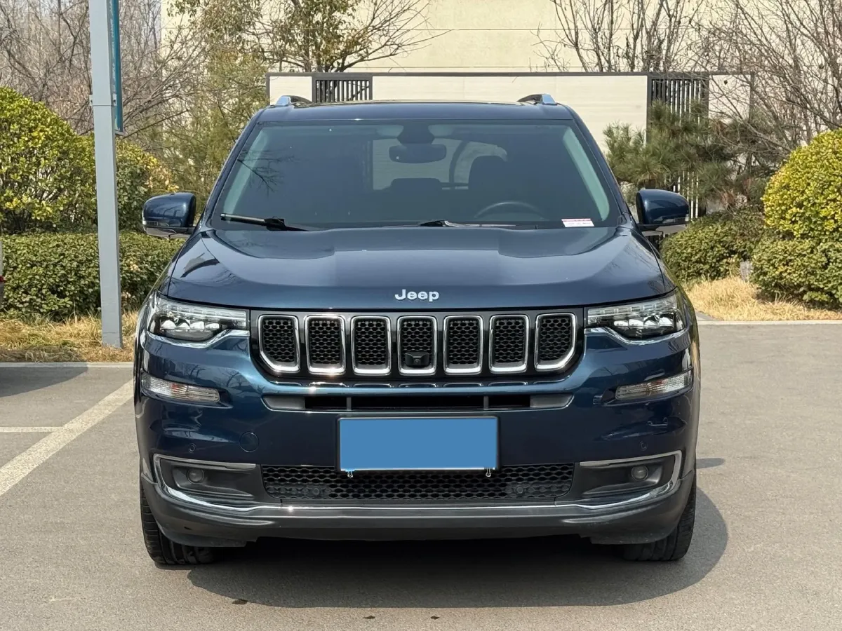 2018 Jeep Commander 2.0T 265HP L4 9AT,autocango,china used car exporter,china ev exporter,chinese used car exporter,chinese used ev exporter